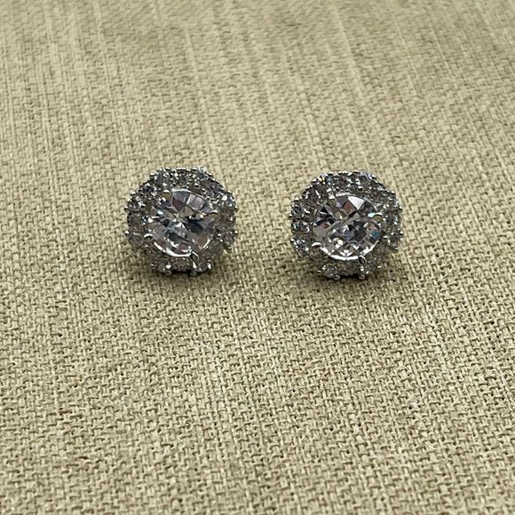 HAN 925 small sparkly stud Sterling Silver earrings - Picture 2 of 7